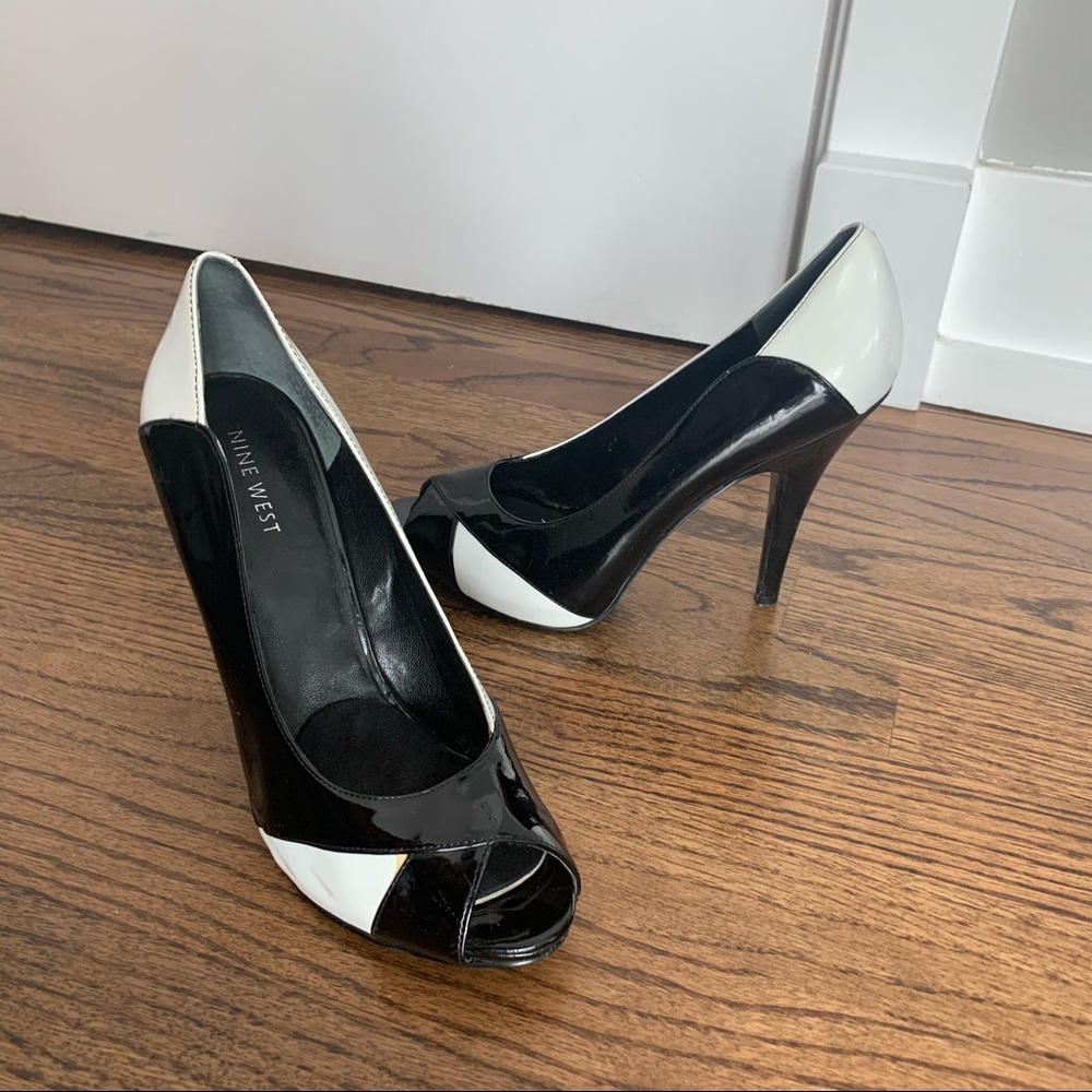 Heels - Picture 3 of 6